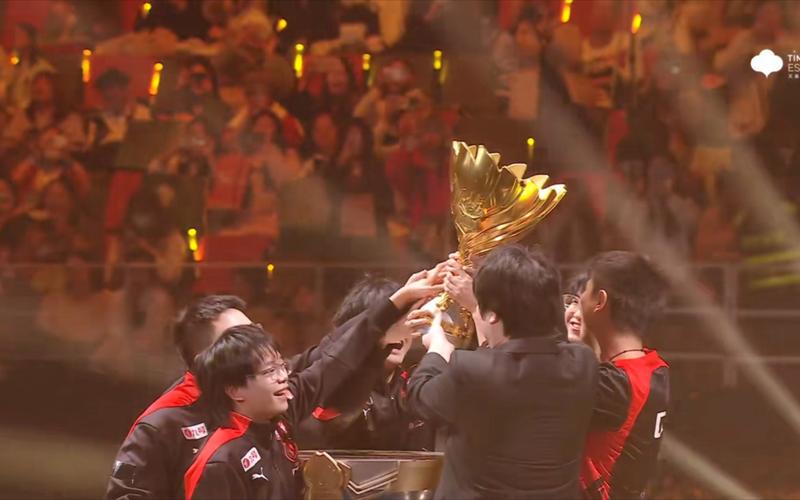 LPL春季赛今日首发名单：Doinb大战Forge Uzi仍未首发